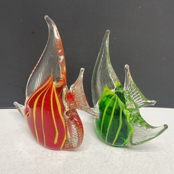 Handblown Glass Fish Paperweights Red Green Pair - Picture 3 of 15